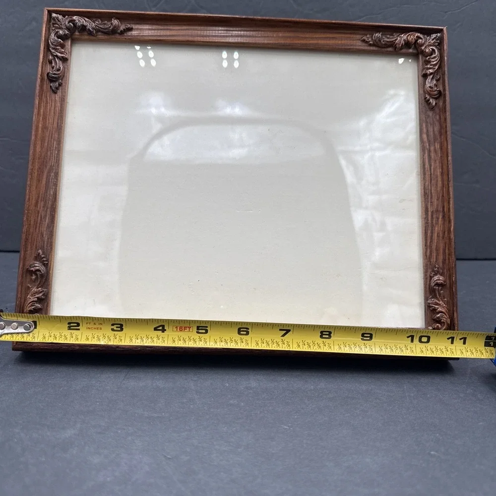 Vtg Ornate Rectangle Wood 8x10‎ Picture Frame with Intricate Floral Carving
